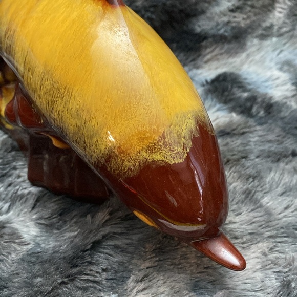Blue Mountain Pottery Dolphin Brown
Large 16 Inch Vintage Glazed Pottery - Picture 14 of 16